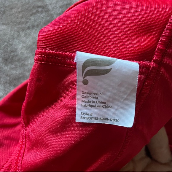 Fabletics Red Sports bra and leggings set 🔥 - Picture 8 of 13